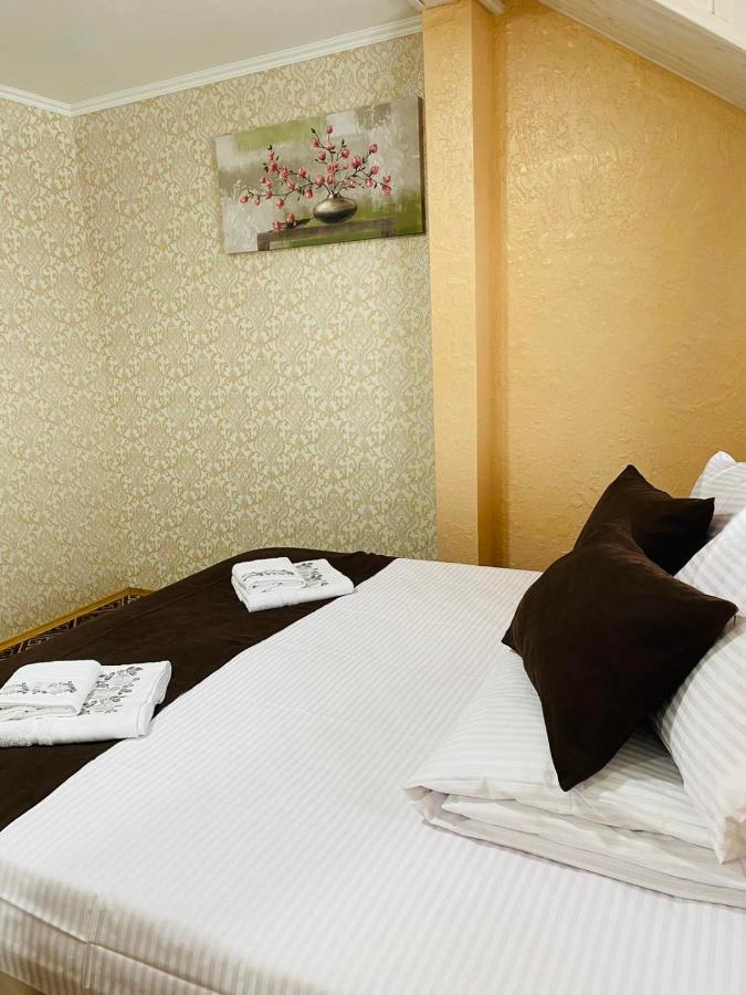 Hotel Під Явором New Drogomirchany Zewnętrze zdjęcie