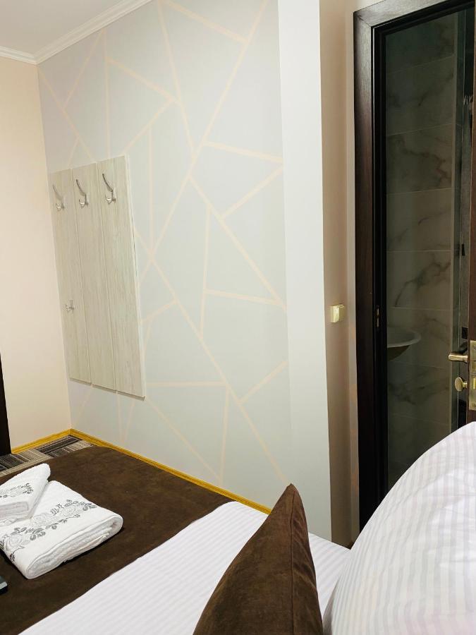 Hotel Під Явором New Drogomirchany Zewnętrze zdjęcie